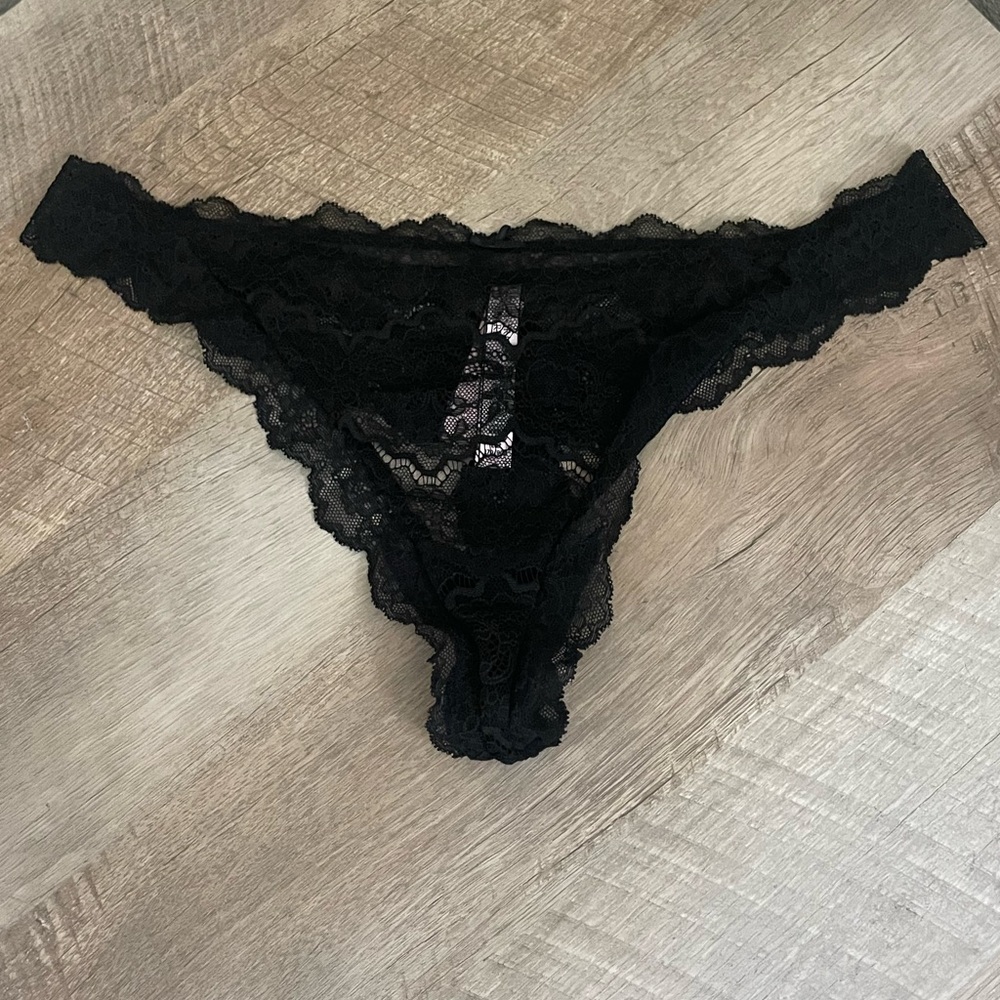 Victoria's Secret Black Lace Dream Angels Thong